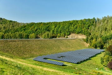 8846 megawatt beépített naperőművi kapacitás működik az országban