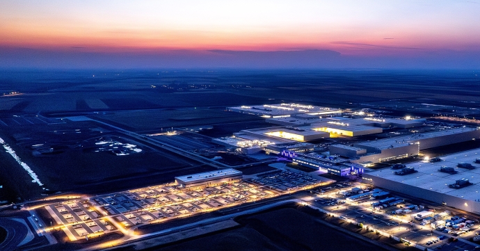 Tűz ütött ki a BMW Group debreceni gyárának területén