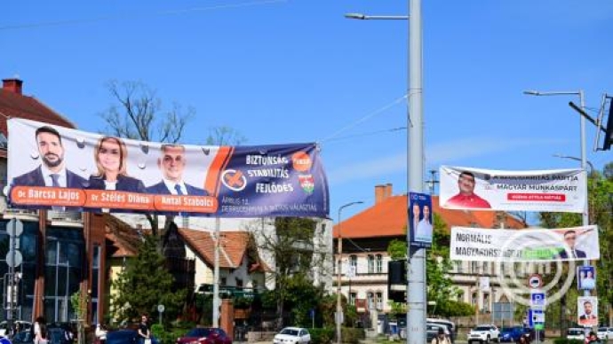 Ma jár le a határidő a választási plakátok eltávolítására